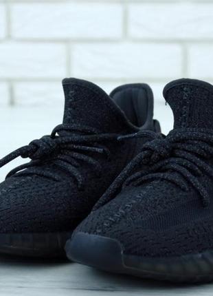 Чоловічі  кросівки adidas yeezy boost 350 v2 triple black (адидас изи буст чорні,рефлектив повний)40-454 фото