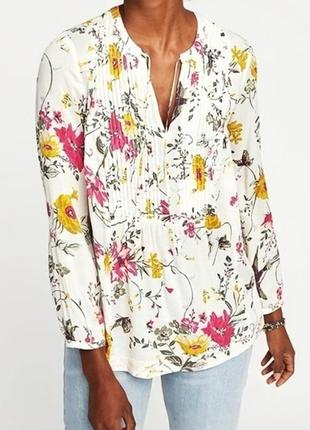 1, красива квіткова блузка old navy зі зборочками розмір м2 фото