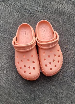 Женские сабо, клоги на платформе crocs classic platform3 фото