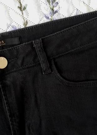 Черные джинсовые шорты guess оригинал черненные джинсовые шорты guess оригинал8 фото