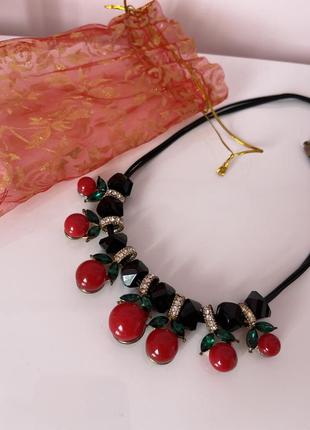 Колье с камушками по выделке