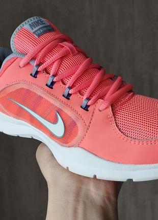 Кросiвки оригiнальнi nike training p 39