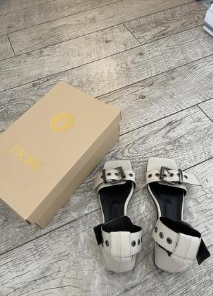 Босоніжки, білі санадалі, продам фірмові літні босоніжки