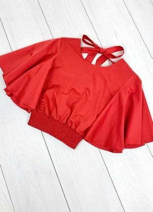 Яркая красная блуза