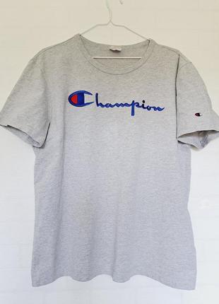 Футболка серая с надписью champion