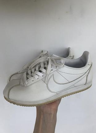 Кросівки жіночі nike