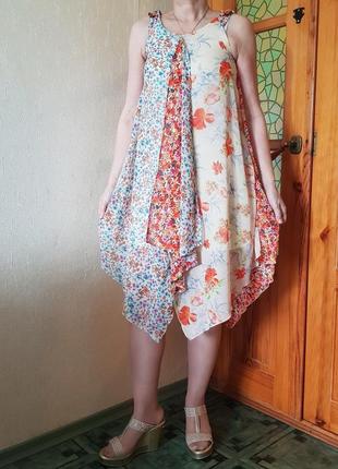 Легкое шифоновое платье, оригинального фасона на подкладке1 фото