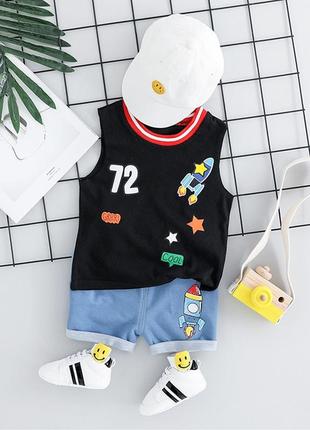 Яскравий костюм для хлопчиків