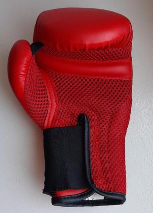 Боксерская перчатка outshock2 фото