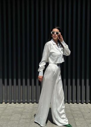 Женский деловой стильный классный классический удобный модный трендовый костюм модный шортики шорты и брюки и рубашка тройка рубашка черный белый