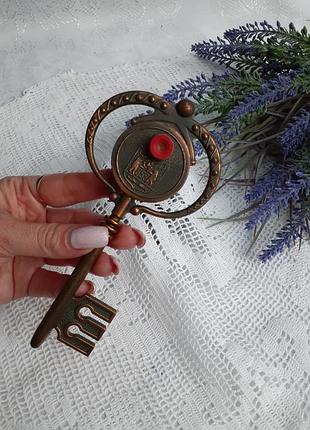 Новгород! 🗝 ключ 🏰 диаскоп ссср медь диапозитивы слайды исторические виды города винтаж сувенир советский ключик сувенирный