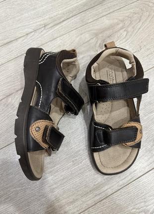 Детские кожаные босоножки сандалии