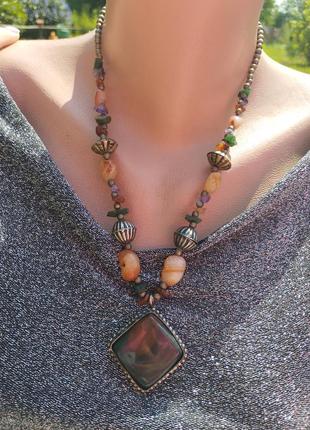 Кольє, прикраса жіноча