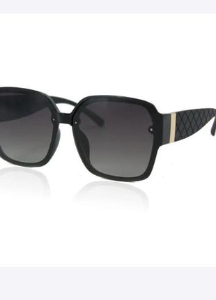 Очки солнцезащитные