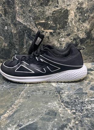 Кросівки umbro