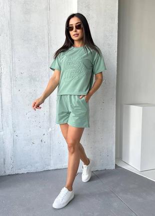 Костюм женский с шортами повседневный базовый зеленый бежевый лиловый серый летний легкий на лето шорты футболка5 фото