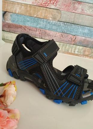 Новые сандалии superfit henry