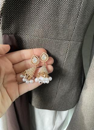 Серьги с жемчугом бижутерия