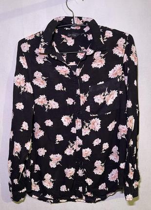 Черная блузка с цветами легкая5 фото