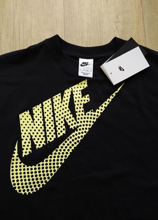 Nike graphic жіноча футболка оверсайз вільного силуету нова оригінал7 фото