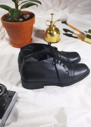 Винтажные женские кожаные ботиночки h.b. italy (ретро)1 фото