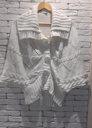 Пончо вязаное