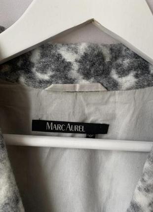 Легкий піджак на ґудзиках з вовною marc aurel2 фото
