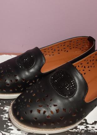 Балетки /туфлі