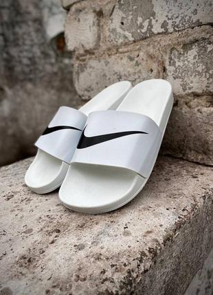 Чоловічі шльопанці nike white black logo