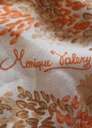 Яскравий приємний шовковий хустку середніх розмірів дизайнер monique valery4 фото
