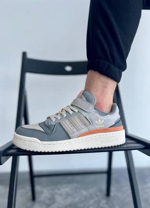 Шкіряні кросівки adіdas forum