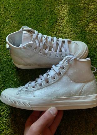 Кроссовки adidas nizza monogram high хайтопы монограмные pharrell williams ботинки stan smith