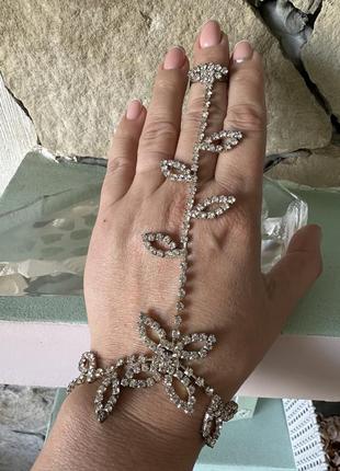 Невероятное украшение браслет с кольцом в камнях2 фото
