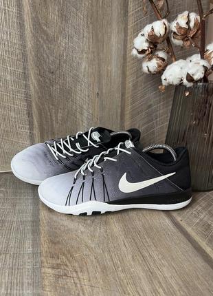 Кроссовки nike training 38/24,5см1 фото