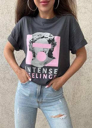 Женская свободная футболка с принтом (черная и серая)4 фото