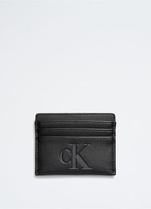 Кредитниця calvin klein (ck monogram card case cardholder) з америкари