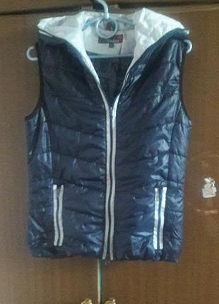 Жилетка***