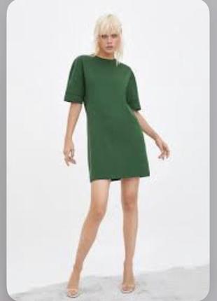 Базовое платье зара зеленого цвета футболка