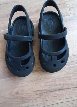 Босоножки crocs