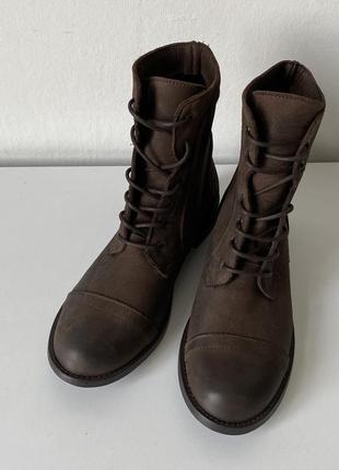 Короткие кожаные сапоги на шнурках итальялия vero gomma1 фото