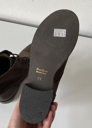 Короткие кожаные сапоги на шнурках итальялия vero gomma6 фото