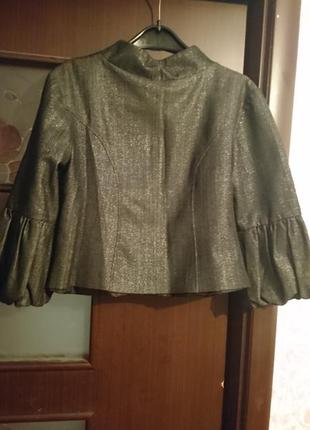 Короткий пиджак с люриксовой нитью7 фото