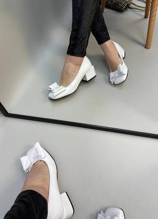 Эксклюзивные туфли из натуральной итальянской кожи и замша женские на каблуке с бантиком7 фото