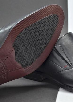 Мужские классические кожаные туфли резинка гладкие черные ikos 383313 фото