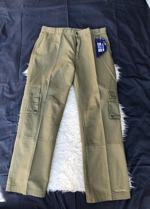 Штани з кишенями