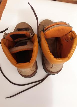 Треккинговые ботинки. трекинговы ботинки