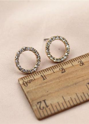 Пусеты серьги круг с кристаллами гвоздики брендовые цена на бирке 7,5 долларов4 фото