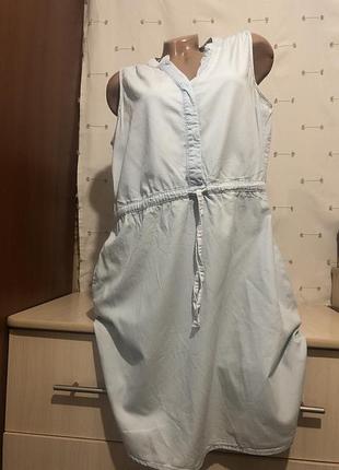 Платье с карманами