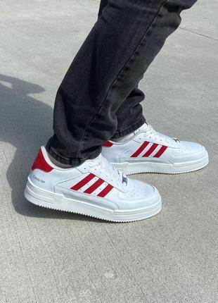 Чоловічі кросівки adidas у біло-червоному кольорі, стильне взуття на кожен день