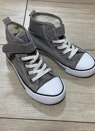 Кеди hm